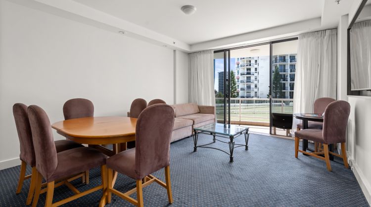 Crowne Plaza Surfers Paradise Suite