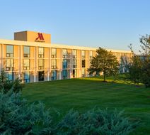 Washington Dulles Airport Marriott Exterior