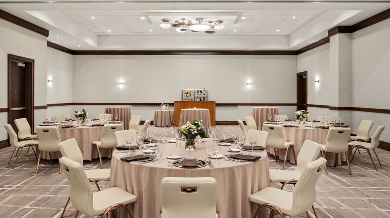 <b>The Westin Edina Galleria Lobby</b>. Images powered by <a href="https://www.leonardoworldwide.com/" title="Leonardo Worldwide" target="_blank">Leonardo</a>.