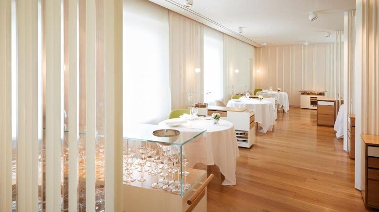 <b>Echaurren Hotel Restaurant</b>. Images powered by <a href="https://www.leonardoworldwide.com/" title="Leonardo Worldwide" target="_blank">Leonardo</a>.