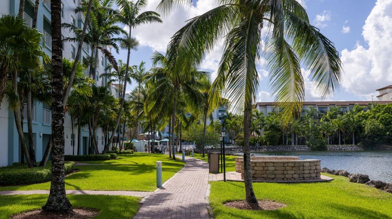 <b>Marriott's Villas at Doral Exterior</b>. Images powered by <a href="https://www.leonardoworldwide.com/" title="Leonardo Worldwide" target="_blank">Leonardo</a>.