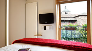 Echaurren Hotel