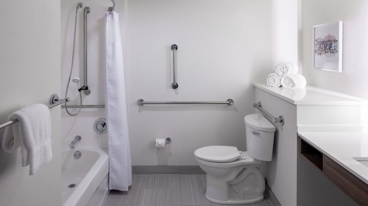 Crowne Plaza Atlanta NE - Norcross Room