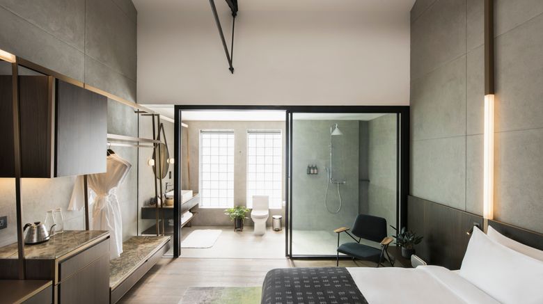 <b>The Warehouse Hotel, a Design Hotel Room</b>. Images powered by <a href="https://www.leonardoworldwide.com/" title="Leonardo Worldwide" target="_blank">Leonardo</a>.