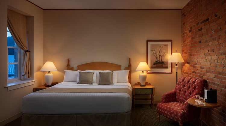 St Eugene Golf Resort & Casino Room