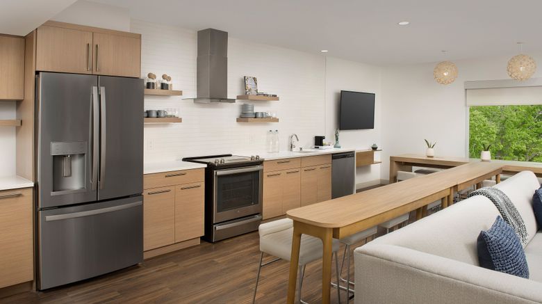 <b>Element Portland Beaverton Suite</b>. Images powered by <a href="https://www.leonardoworldwide.com/" title="Leonardo Worldwide" target="_blank">Leonardo</a>.