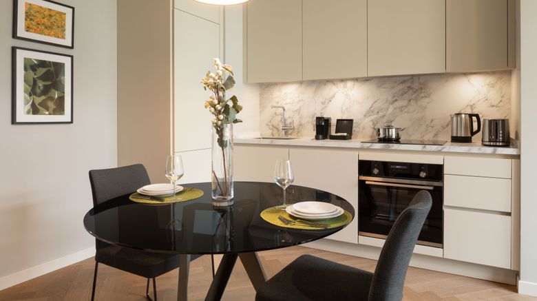 <b>Marriott Executive Apartments Fulya Room</b>. Images powered by <a href="https://www.leonardoworldwide.com/" title="Leonardo Worldwide" target="_blank">Leonardo</a>.