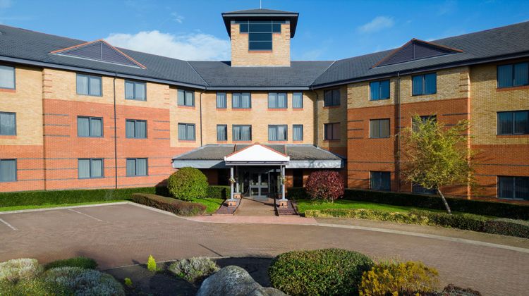 Delta Hotels Huntingdon Exterior