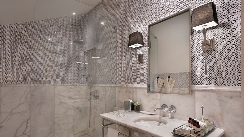 <b>The Drisco Hotel Room</b>. Images powered by <a href=https://www.travelagewest.com/Hotels/Tel-Aviv-Israel/
