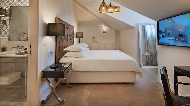 The Drisco Hotel Room