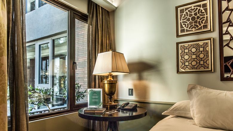 <b>The Singular Room</b>. Images powered by <a href="https://www.leonardoworldwide.com/" title="Leonardo Worldwide" target="_blank">Leonardo</a>.