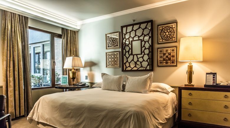 <b>The Singular Room</b>. Images powered by <a href="https://www.leonardoworldwide.com/" title="Leonardo Worldwide" target="_blank">Leonardo</a>.