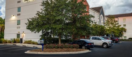 Candlewood Suites Hilton Head Exterior