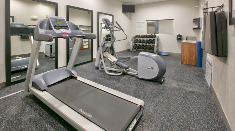 Holiday Inn Express/Suites North Dallas Health Club