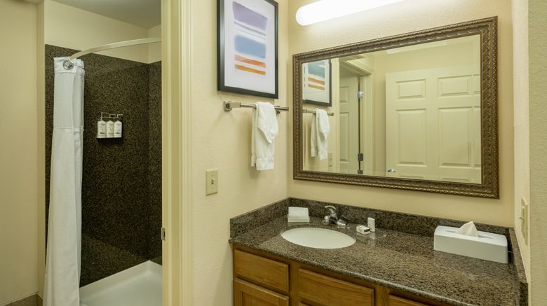 <b>Staybridge Suites Milwaukee Arpt South Room</b>. Images powered by <a href="https://www.leonardoworldwide.com/" title="Leonardo Worldwide" target="_blank">Leonardo</a>.