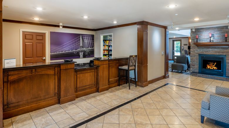 <b>Staybridge Suites Milwaukee Arpt South Lobby</b>. Images powered by <a href="https://www.leonardoworldwide.com/" title="Leonardo Worldwide" target="_blank">Leonardo</a>.