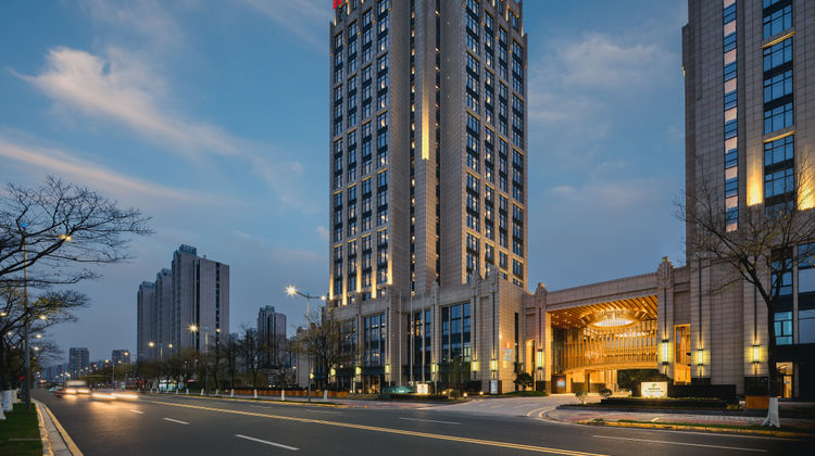 HUALUXE Kunshan Huaqiao Exterior