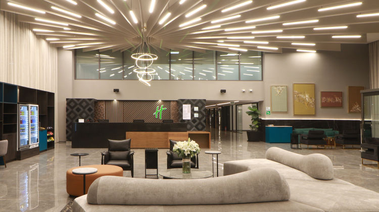 Holiday Inn Felipe Angeles Airport Lobby