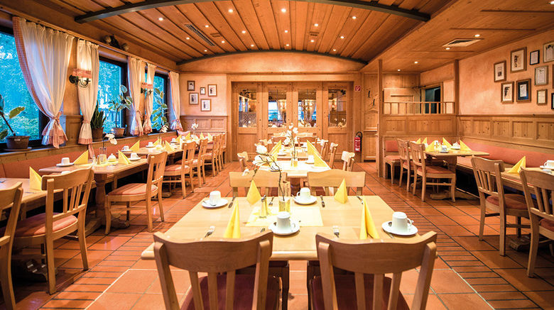 <b>Styles Hotel Unterfohring Restaurant</b>. Images powered by <a href="https://www.leonardoworldwide.com/" title="Leonardo Worldwide" target="_blank">Leonardo</a>.