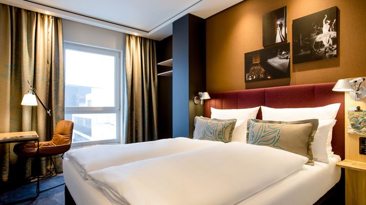 Motel One Stuttgart-Mitte Exterior
