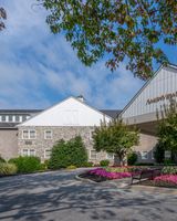 AmishView Inn & Suites
