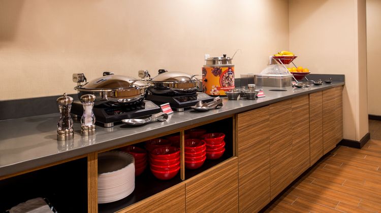 TownePlace Suites Charleston Restaurant