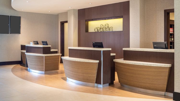 Courtyard by Marriott Miami Airport Exterior