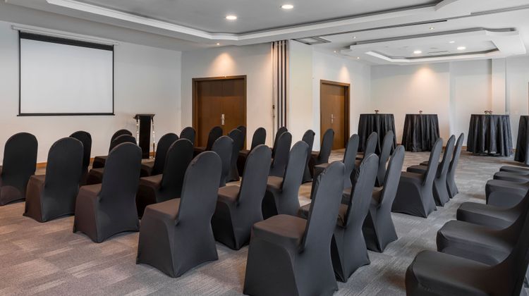 Marriott Executive Apartments Finisterre Meeting