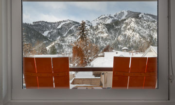Tamarack Lodge