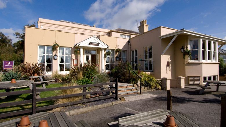 <b>Premier Inn Arundel Exterior</b>. Images powered by <a href="https://www.leonardoworldwide.com/" title="Leonardo Worldwide" target="_blank">Leonardo</a>.
