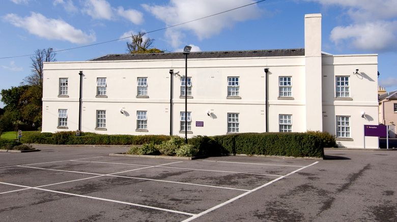 <b>Premier Inn Arundel Exterior</b>. Images powered by <a href="https://www.leonardoworldwide.com/" title="Leonardo Worldwide" target="_blank">Leonardo</a>.