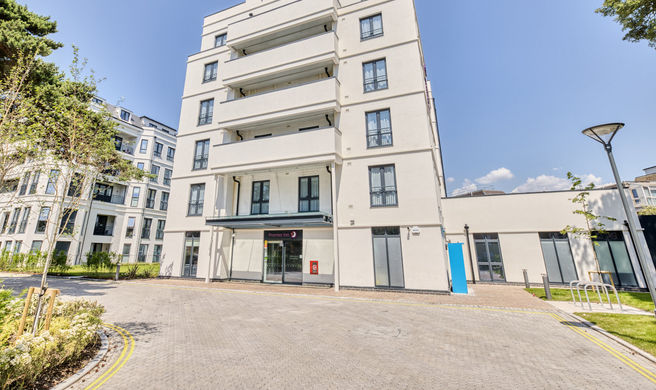 Premier Inn Bournemouth West Cliff hotel Exterior