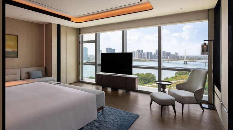 <b>Guangzhou Marriott Hotel Nansha Suite</b>. Images powered by <a href="https://www.leonardoworldwide.com/" title="Leonardo Worldwide" target="_blank">Leonardo</a>.