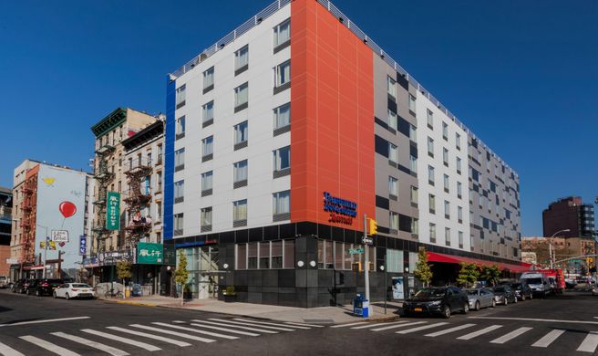 Fairfield Inn/Suites New York Manhattan Exterior