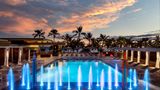 Waikiki Beach Marriott Resort & Spa Pool
