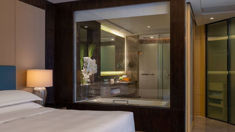 Renaissance Huizhou Hotel Room