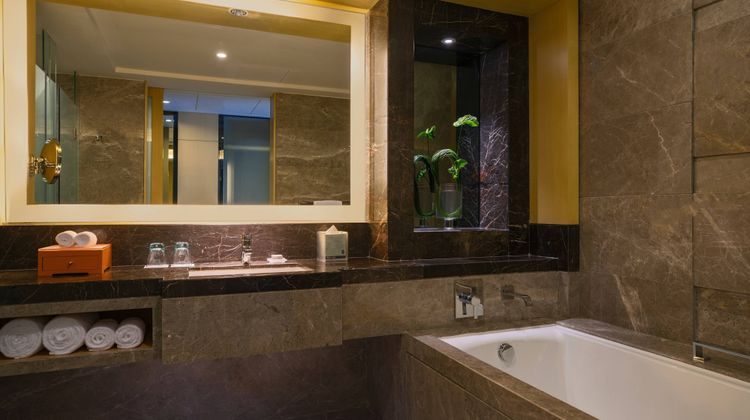 Renaissance Huizhou Hotel Room