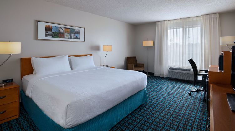 Fairfield Inn & Suites McAllen Airport Room