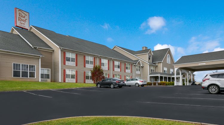 Red Roof Inn & Suites Knoxville East Exterior
