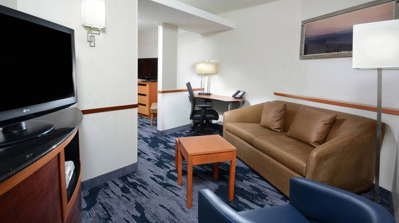 <b>Fairfield Inn & Suites Charlottesville N Suite</b>. Images powered by <a href="https://www.leonardoworldwide.com/" title="Leonardo Worldwide" target="_blank">Leonardo</a>.