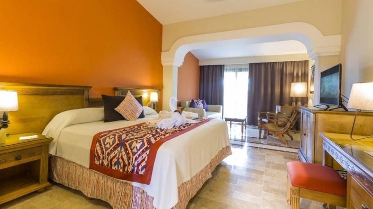 Grand Palladium Colonial Resort & Spa Suite