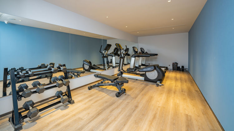 Holiday Inn Express Luzhi Health Club