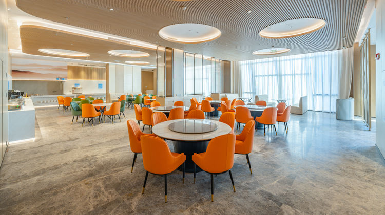 Holiday Inn Express Luzhi Restaurant