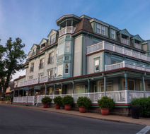 Mansion House Inn Health Club & Spa Exterior