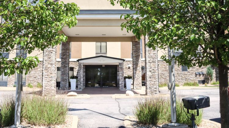 Holiday Inn Express Exterior