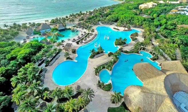 Grand Palladium Kantenah Resort & Spa Exterior