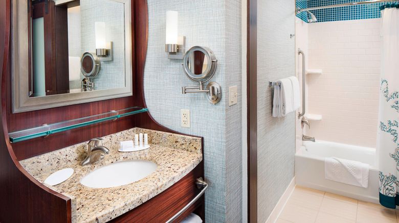 <b>Residence Inn Downtown/Gaslamp Qtr Room</b>. Images powered by <a href="https://www.leonardoworldwide.com/" title="Leonardo Worldwide" target="_blank">Leonardo</a>.