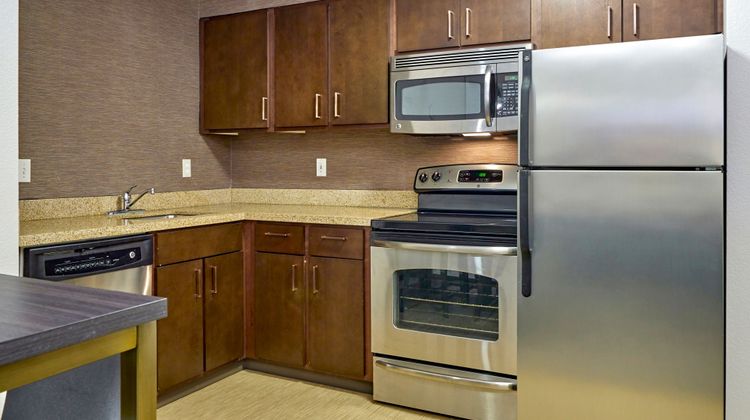 Residence Inn by Marriott Suite