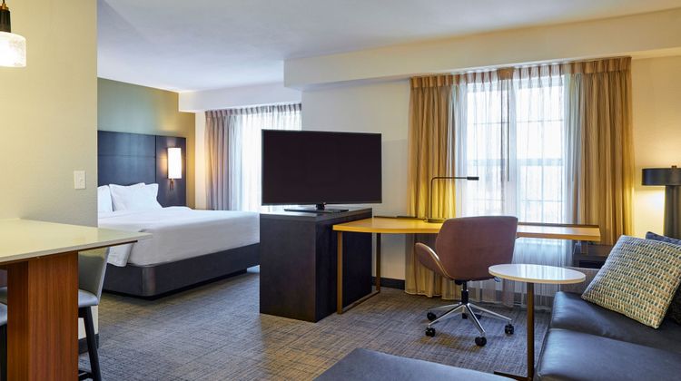 Residence Inn by Marriott Suite