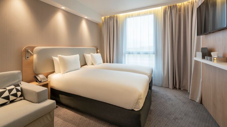 <b>Holiday Inn Express Marne la Vallee Room</b>. Images powered by <a href="https://www.leonardoworldwide.com/" title="Leonardo Worldwide" target="_blank">Leonardo</a>.